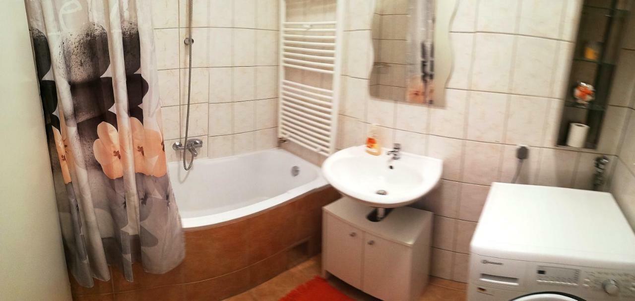 Apartment Veronika 29 Wina Bagian luar foto